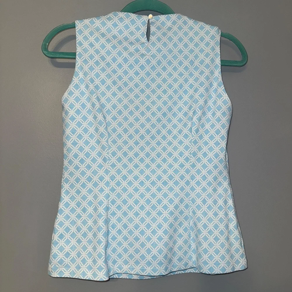 EUC J. McLaughlin Theodora Sleeveless Geometric Blouse Size Small - Picture 4 of 5